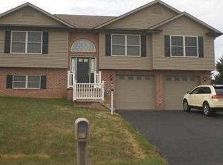 44 Vernon Dr, Chambersburg, PA 17202