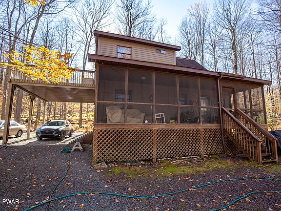 3rd image of 37 Bear Dr