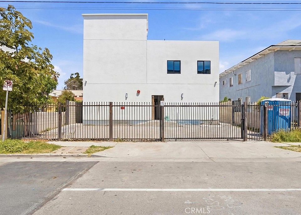 1st image of 1009 E 29th St