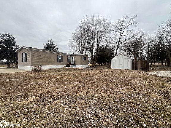 3rd image of 700 E Kellogg St