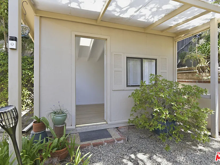 738 Hanley Ave — Photo 48
