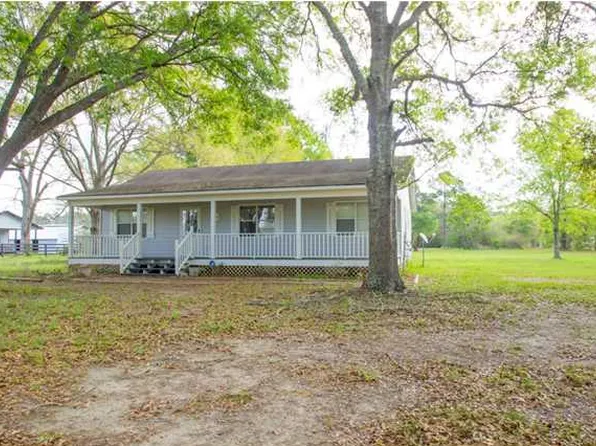 9105 Schoener Rd, Grand Bay, AL 36541