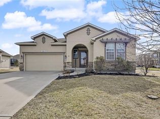 23613 W 91st Ter, Lenexa, KS 66227