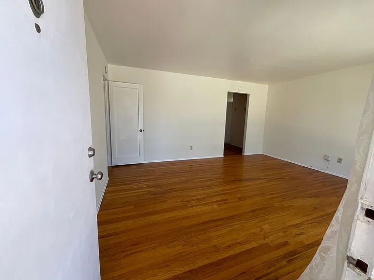6653 Julie St — Photo 10
