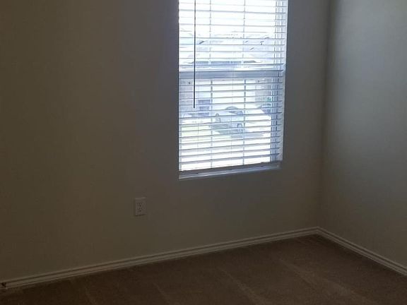 5th image of 1329 Waggoner Dr
