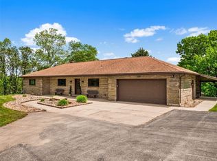 330 Center Grange Rd, Monaca, PA 15061