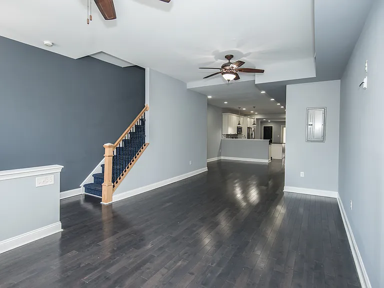 2316 E Lehigh Ave — Photo 9