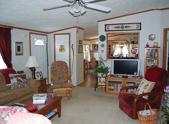 4th image of 3655 Essex Rd