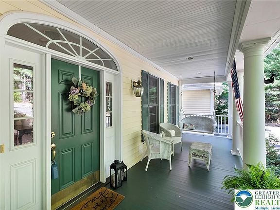 5th image of 237 Eastshore Dr