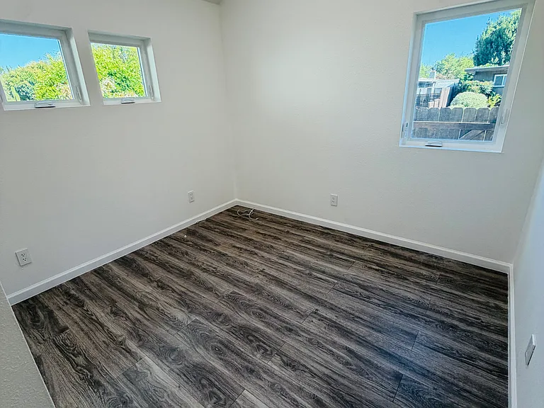 1209 Radcliffe Dr — Photo 16