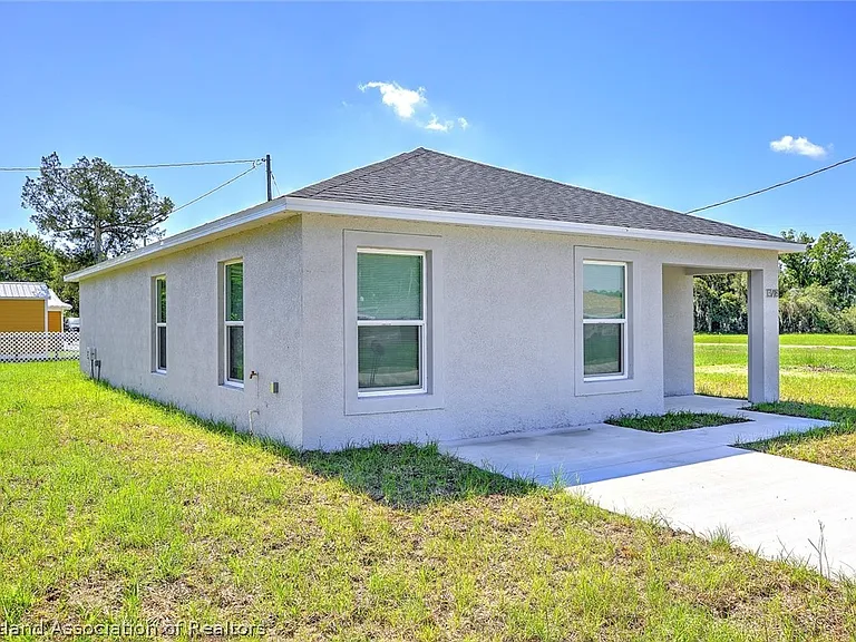 13718 Crow St — Photo 2