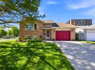 95 Turner Dr, Sarnia, ON N7S5G6