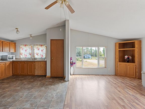 3rd image of 13891 Pine View Acres Cir