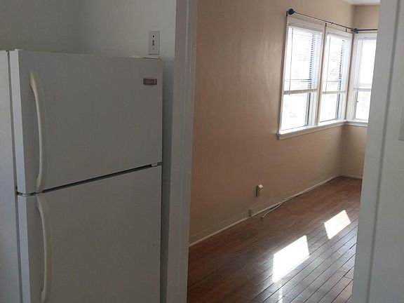 5th image of 34 Granada Ave APT 6