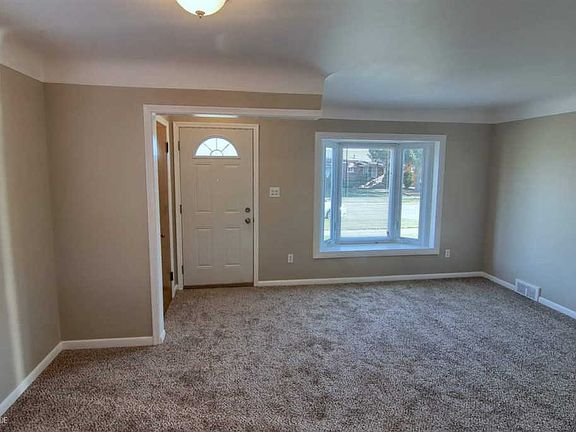 3rd image of 29207 Hughes St