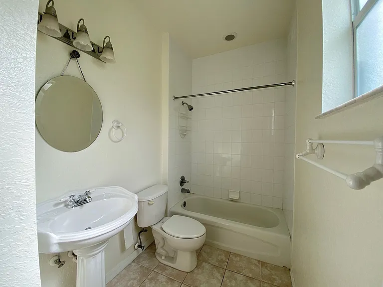 2800 State Route 17 N #1/1 — Photo 8