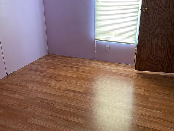 4th image of 282 Jacqualyn Dr