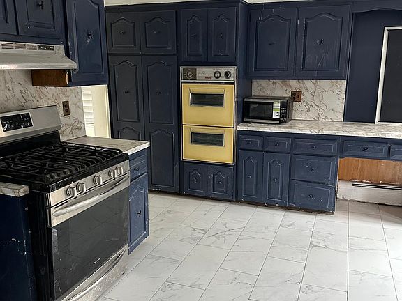 5th image of 129 Highland Ave Floor 2