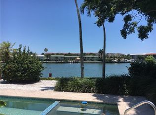 222 Bay Pt, Naples, FL 34103