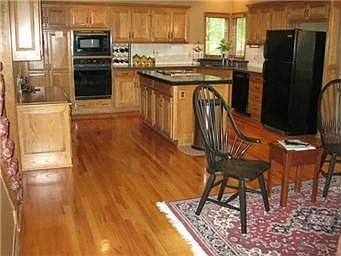 3rd image of 12846 Larsen St