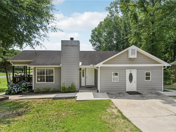 130 Ashwood Ct, Winder, GA 30680