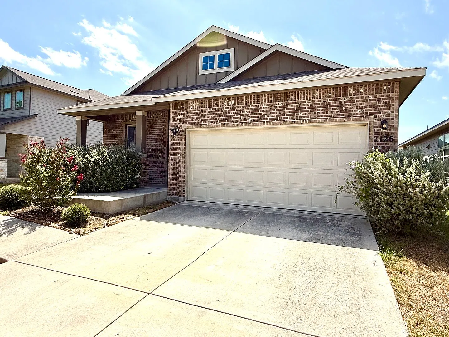 *Move In Special* Spacious 4-Bedroom Single-Story Home With Modern Features & Open Living — Photo 3