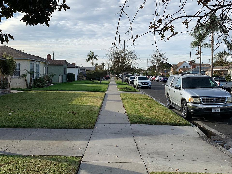 Owner pays for landscape. You enjoy the professional results. Our neighborhood bares clean and respectability. Much Pride in our neighbors and our homes, with 90% ownership.