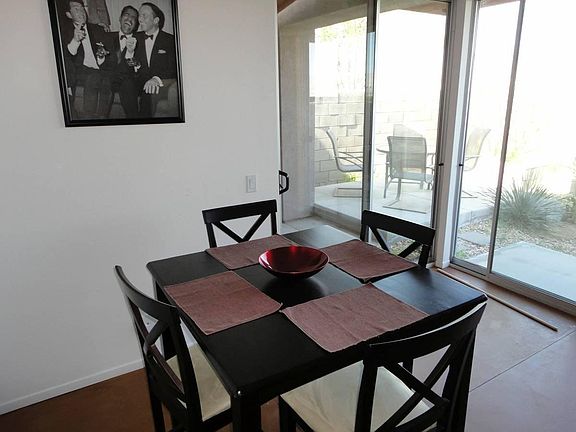 Kitchen, breakfast area