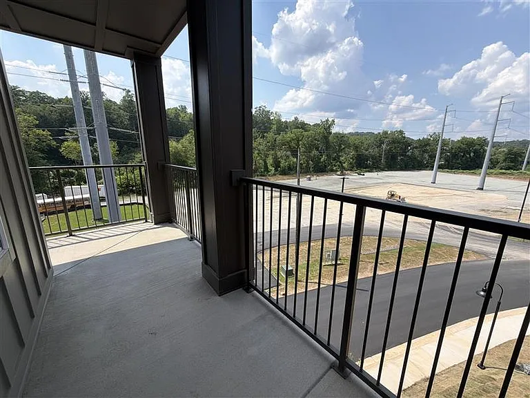 District on the Etowah Apartments — Photo 1473
