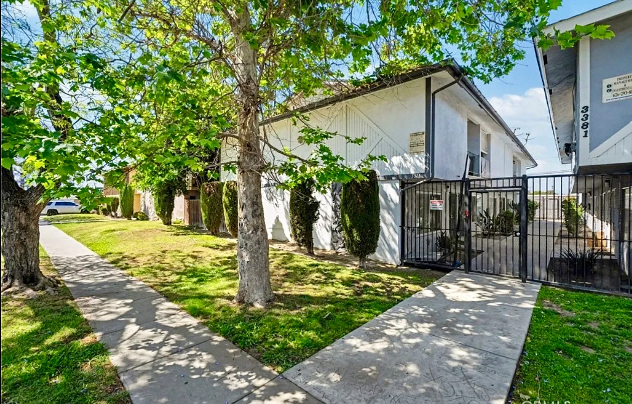 3371 E Andy St — Photo 3