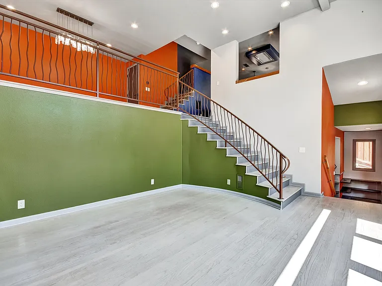 7001 Buckingham Blvd — Photo 39