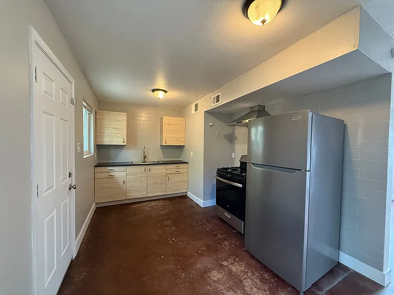 4309 N 13th Place — Photo 7