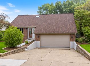 13723 S Mallard Dr, Plainfield, IL 60544
