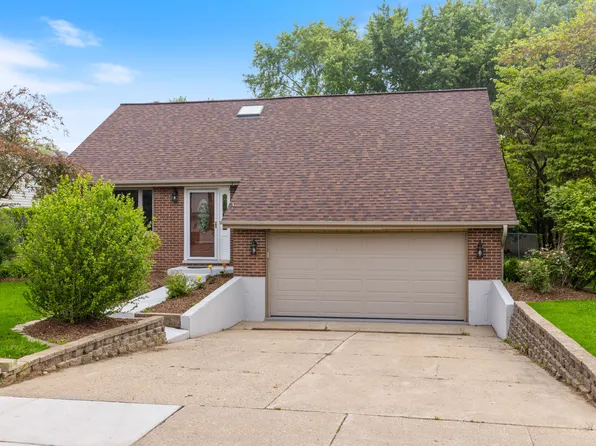 13723 S Mallard Dr, Plainfield, IL 60544