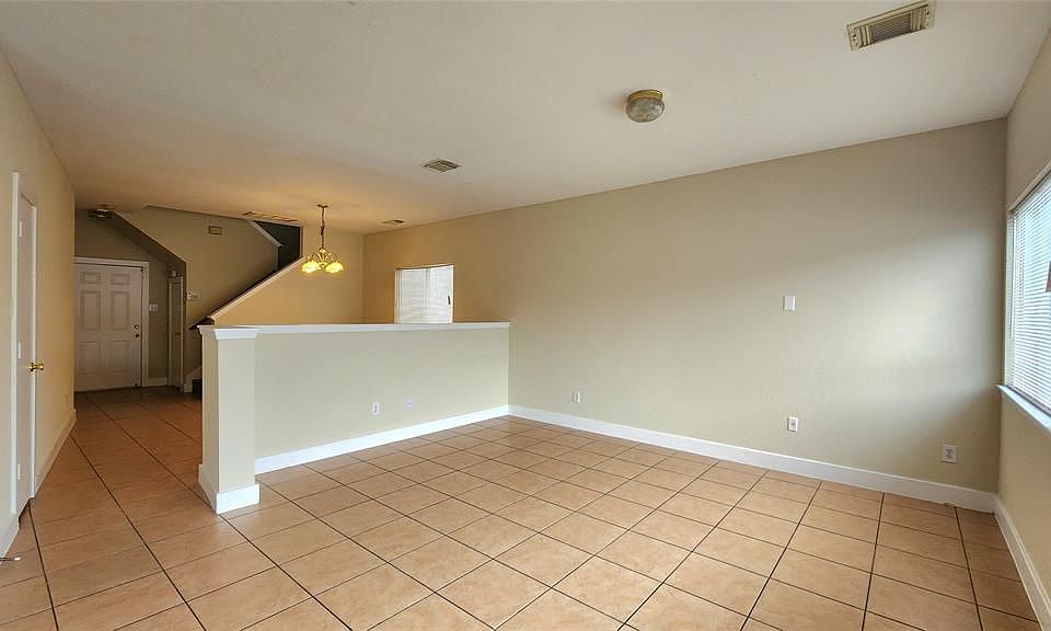 1st image of 11924 Prior Park Dr