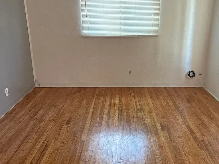 2842 Quincy St NE — Photo 5