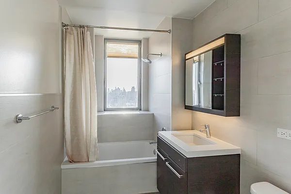 Rented by Realmart Realty LLC | media 48