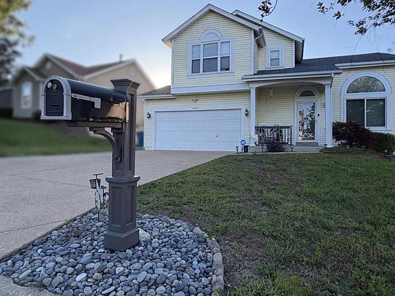 2nd image of 3089 Valley Oaks Dr
