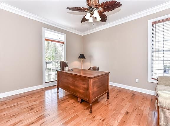 3rd image of 21036 Lagoona Dr