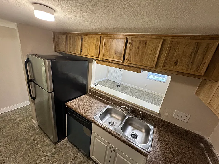7126 Waterside Dr — Photo 12