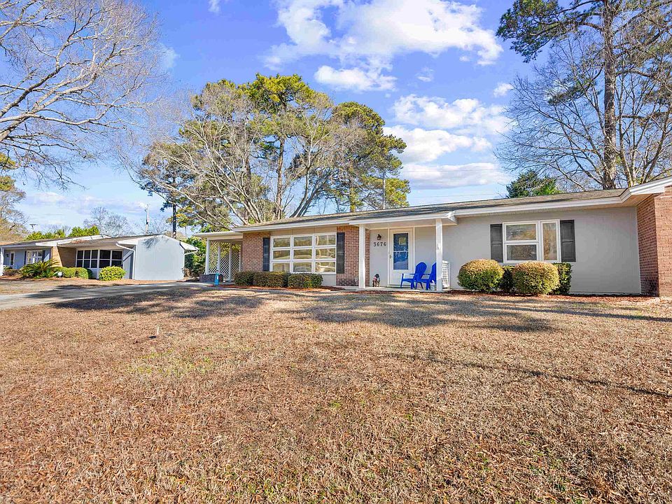 1st image of 3676 Spruce Dr. #-