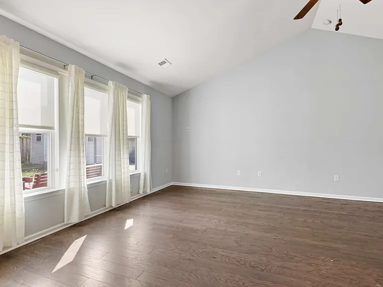 3368 Kinross Ct — Photo 16