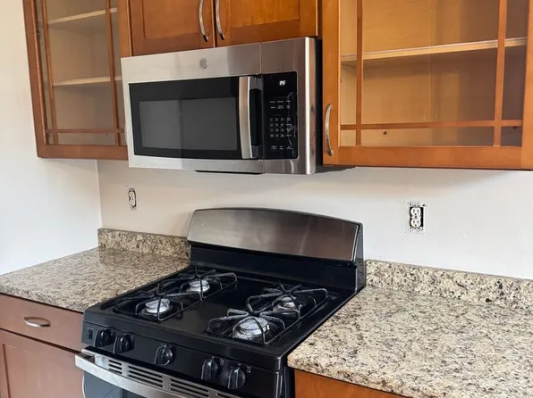 Madison Court, 2495 Madison Rd #32, Cincinnati, OH 45208