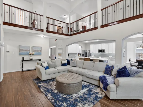 6601 Vintage Dr, Arlington, TX 76001