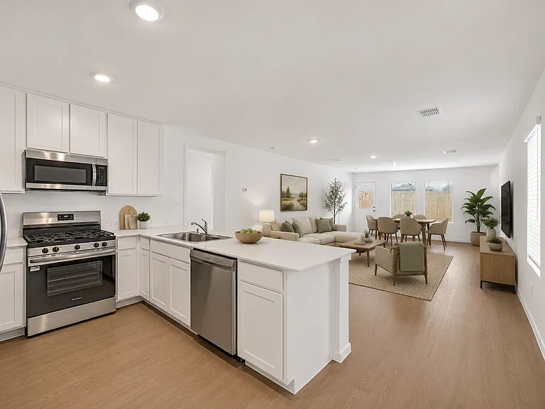 1829 Sanderling St — Photo 3