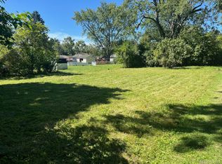 1099 Stanley Ave, Pontiac, MI 48340