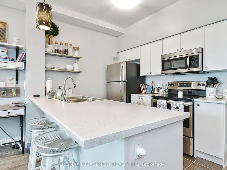 112 King St E #903 — Photo 26
