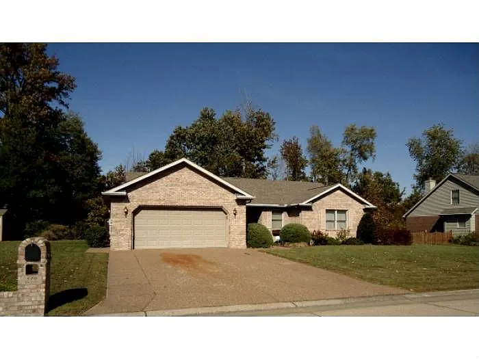 510 Bob Court Dr photo 1