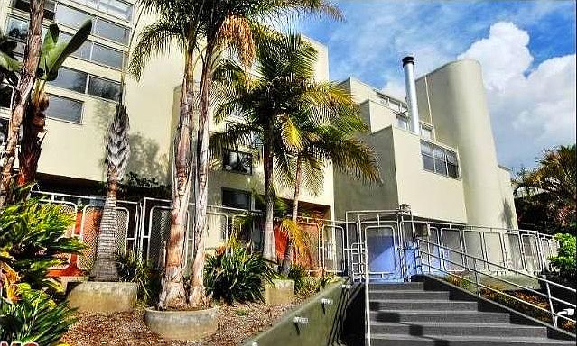 1st image of 821 Bay St APT C1