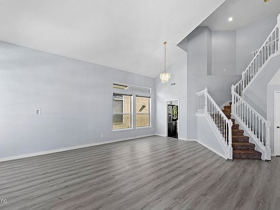 3rd image of 1779 CHATHAM VILLAGE Drive